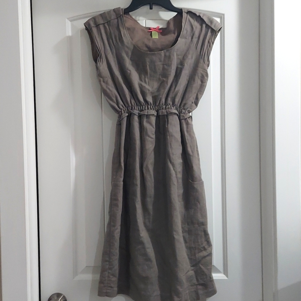 Grey taupe dress with pockets